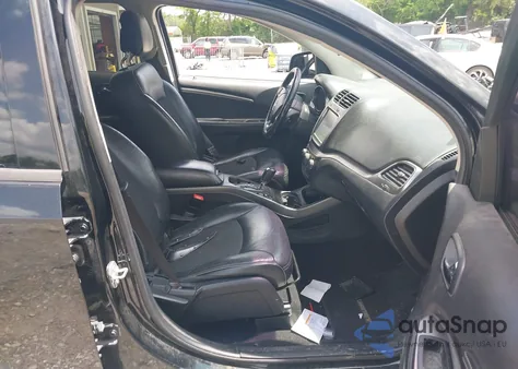 2015 Dodge Journey Crossroad z USA, uszkodzony, nr VIN 3C4PDCGB1FT505861